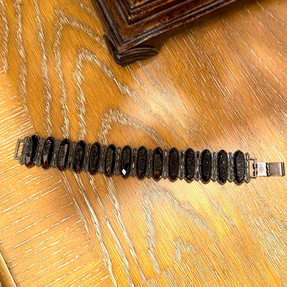 Kendra Scott Chloe gunmetal bracelet